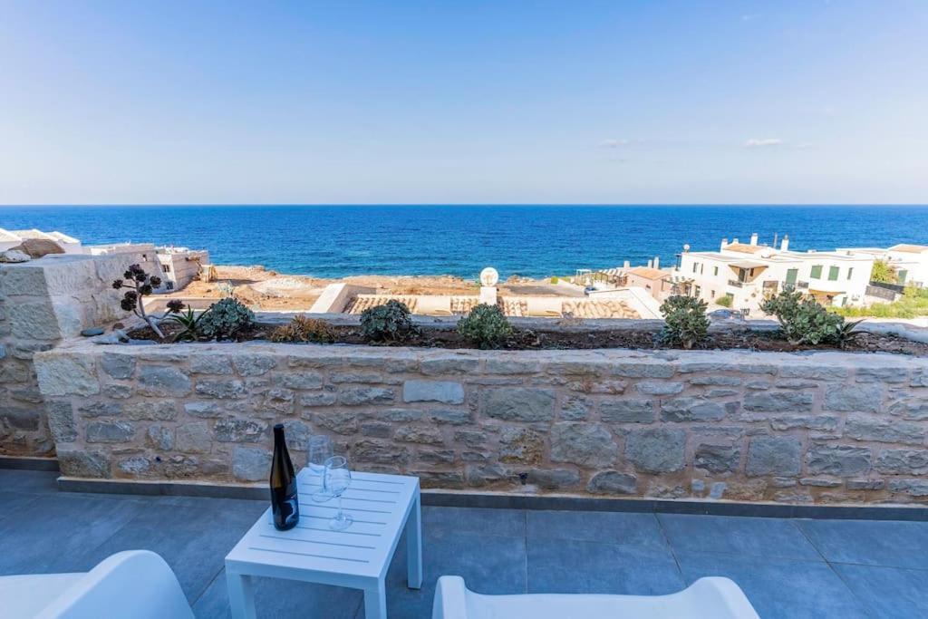 Zefyros Suite , Seafront Retreat ! Pánormos Exteriör bild