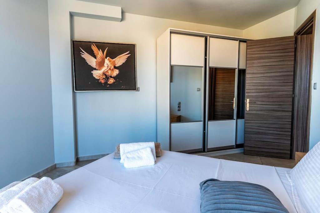 Zefyros Suite , Seafront Retreat ! Pánormos Exteriör bild