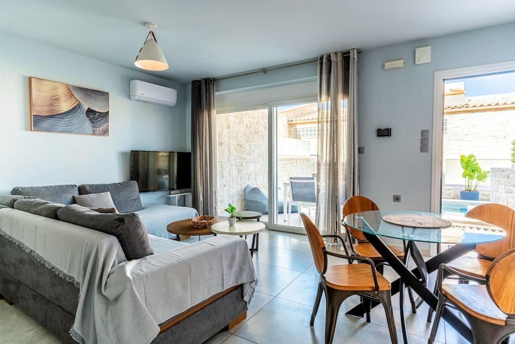 Zefyros Suite , Seafront Retreat ! Pánormos Exteriör bild