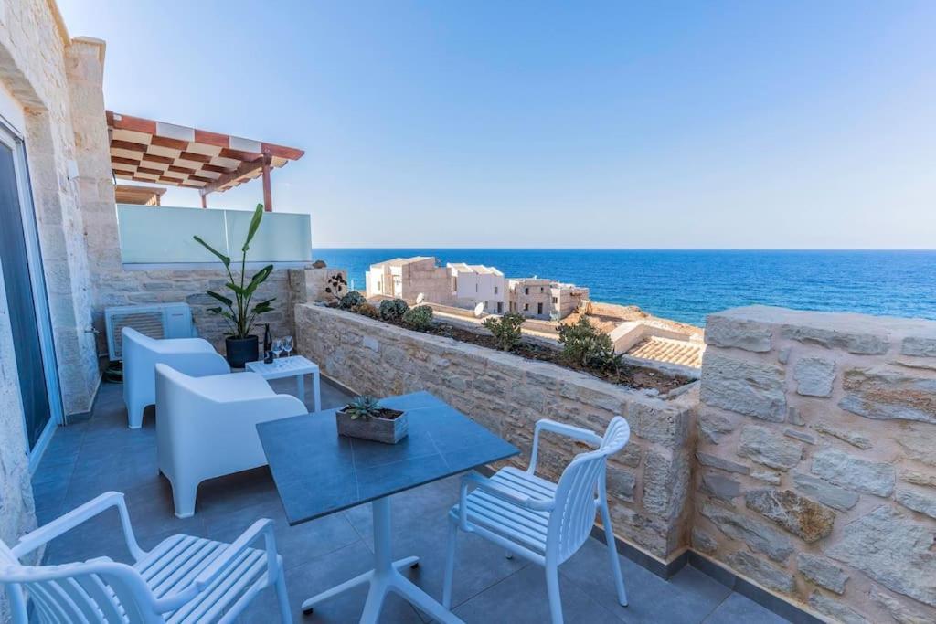 Zefyros Suite , Seafront Retreat ! Pánormos Exteriör bild